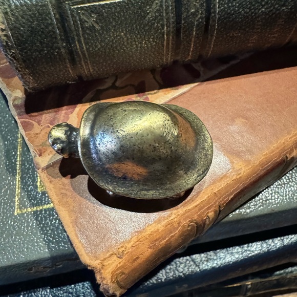 Solid Brass Turtle Vintage-style Sculpture Desk Decor - Picture 7 of 10